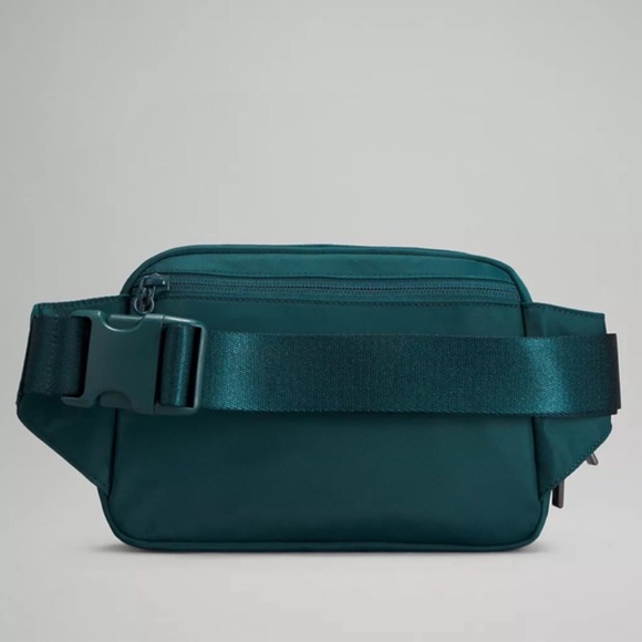 Lululemon Large Everywhere Belt Bag Green Jasper Nwt - Picture 4 of 7